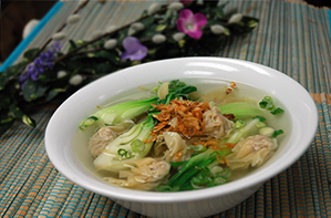 Pho Dui Bo Wonton Soup